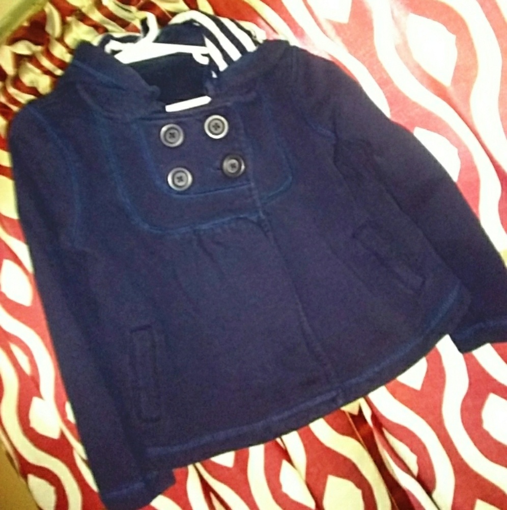 GapKids size 5-7 Girls sweater coat
